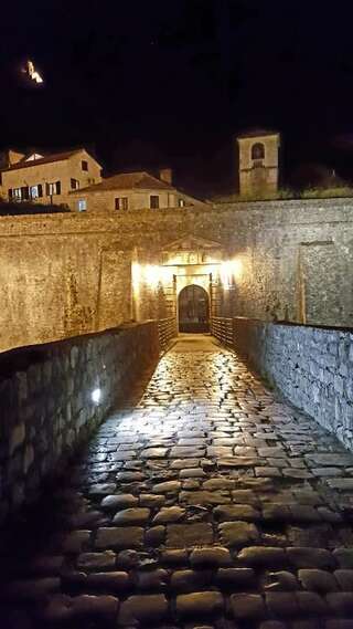 Апартаменты Royal House Котор Улучшенные апартаменты-24